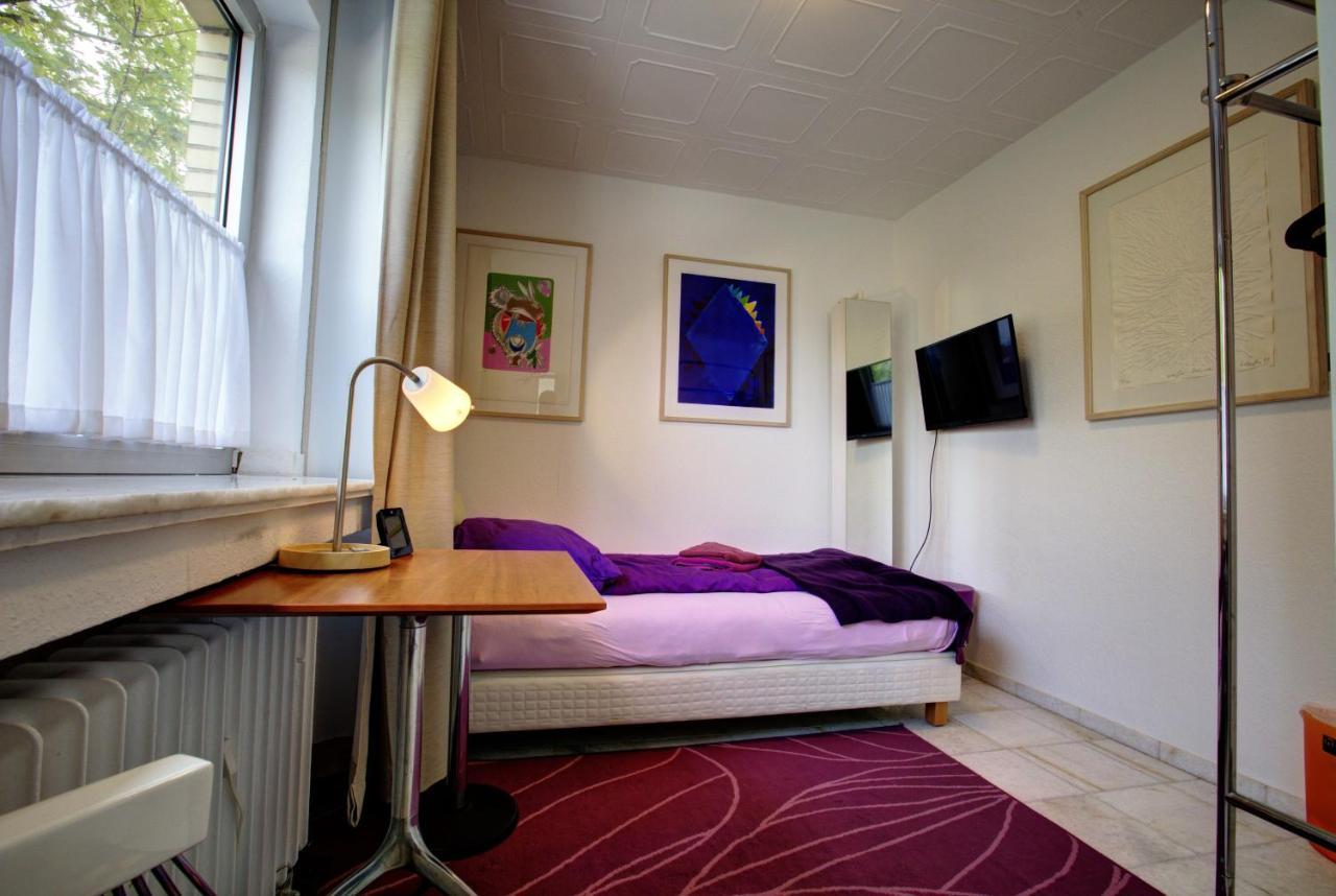 Air Boardinghouse Tulip Stockum, Zu Fuss - 3 Minuten Zur Messe 뒤셀도르프 외부 사진